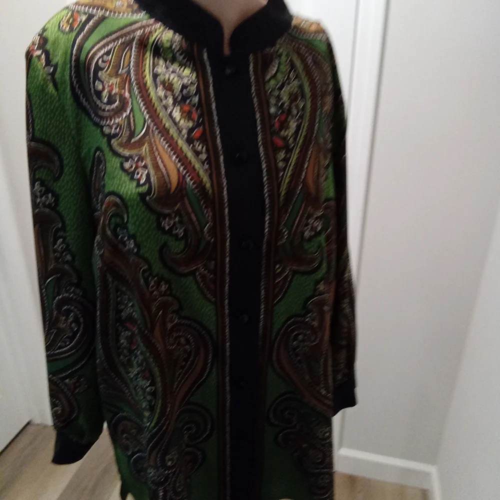 2-$10...Bob Mackie Wearable Art Size L Green and Black Print Women's Button Down